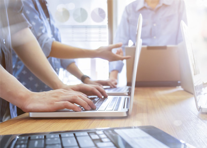 嚴藝丹抄襲了誰 嚴藝丹