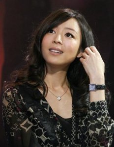 張靜初成飯局紅牌 富豪投3千萬點名陪酒