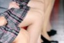 大運會頒獎禮儀志愿者會露美腿穿短裙 大運會評委嚴