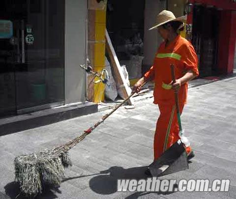 40℃高溫來襲 本周酷暑或將“熱翻”重慶
