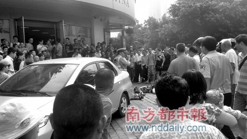 重慶槍擊案現(xiàn)場"