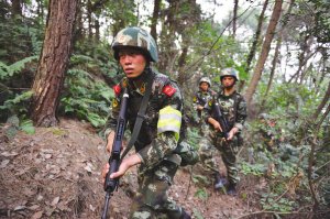 重慶警方圍捕周克華已經(jīng)2天周克華仍在逃