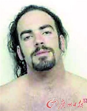 男子生吃蟑螂暴斃 男子生吃蟑螂暴斃