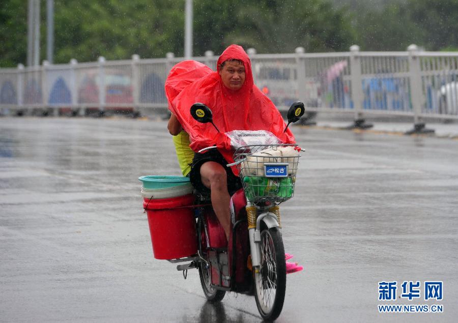 海南三亞臺風山神