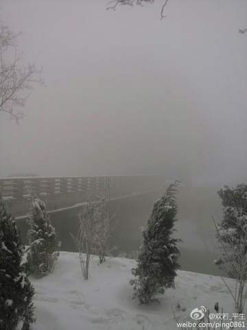 霧霾天氣持續(xù) 室外能見(jiàn)度非常差