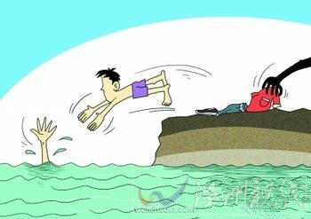 紹興文理學院老師跳水救人