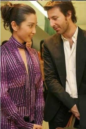 李冰冰衣不遮體遭猛男眼淫隱情 - 沙漠中的野駱駝 - 駱駝娛聞