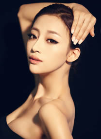 劉凡菲資料_劉凡菲透視紗裙_劉凡菲整容 潛規(guī)則話題