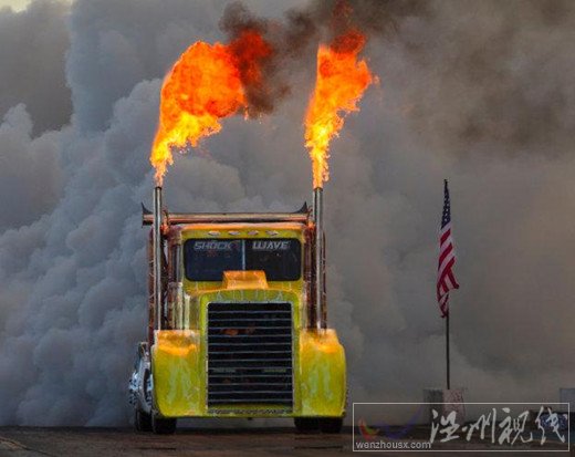 速度能和飛機(jī)媲美的卡車
