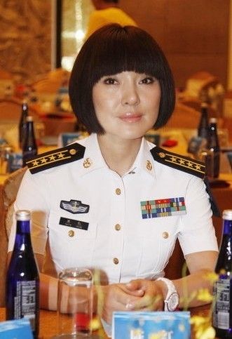 歌手陳紅離婚了 沒有財產糾紛兒子歸陳紅撫養