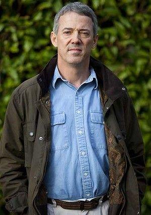 默恩斯是全球頂尖殘骸打撈專家