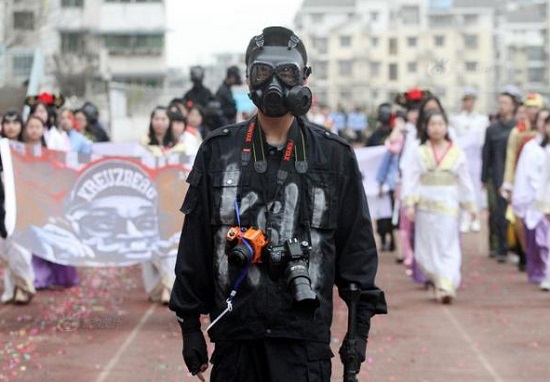 瘋狂的校運會之反恐精英版