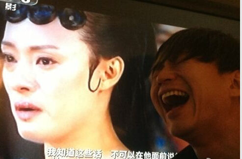 鄧超搞怪模仿孫儷哭戲