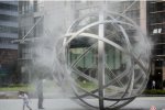 深圳街頭現巨型降溫神器