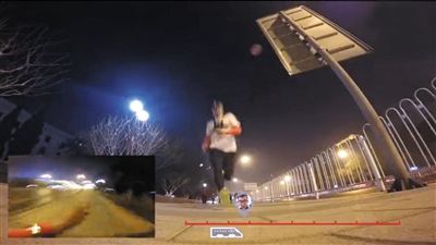 北京小伙和地鐵賽跑