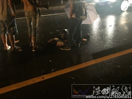 北京大山子路口發生慘烈交通事故