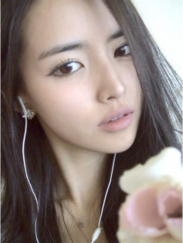 男校最美女老師李娜永