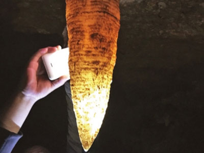 打井挖出萬年溶洞