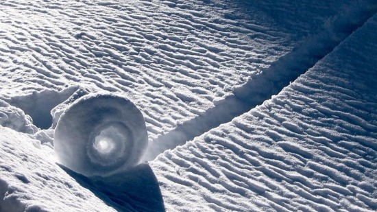 驚現(xiàn)雪卷奇觀