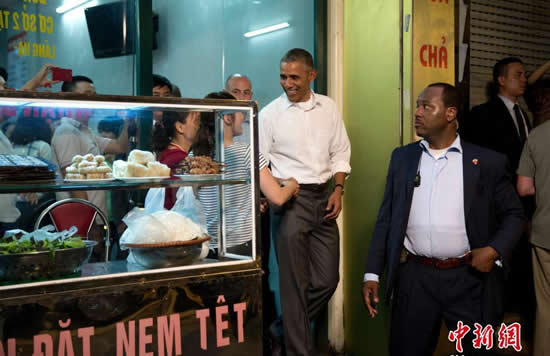 奧巴馬越南吃米粉