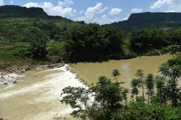 女子洪水中漂流百里生還 廣西環江縣村民梁艷佳獲救