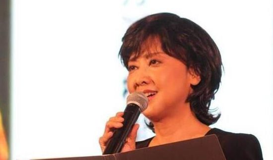 女兒國國王曝近照 凍齡美貌完勝劉曉慶(組圖)