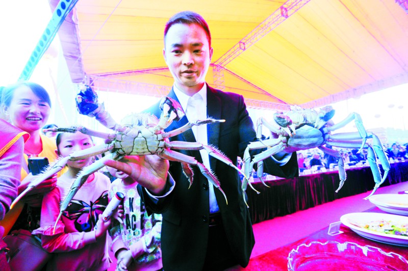 武漢蟹王蟹后出爐