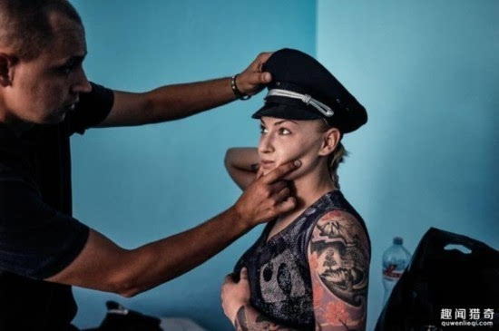 世界顏值最高女警在烏克蘭