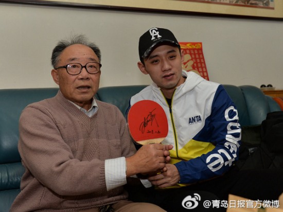 張繼科在老家認親