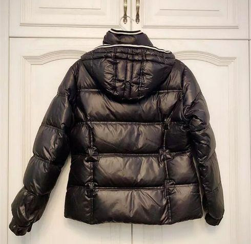 沈夢辰否認賣假貨