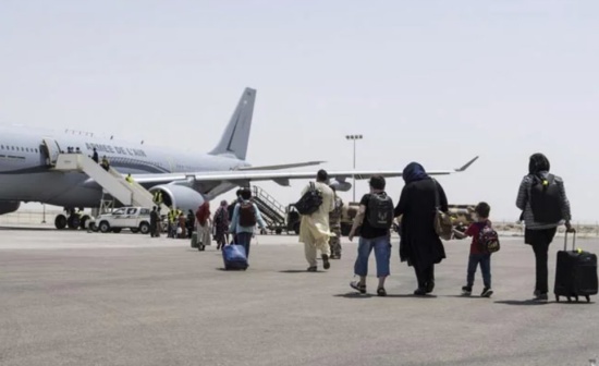 重新開放阿富汗首都機場