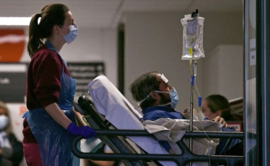 英國Omicron變種病例激增 倫敦住院人數增加53%