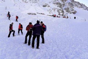 奧地利雪崩5人死亡1人受傷