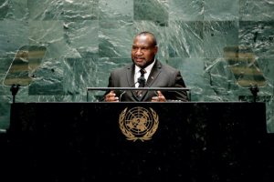 巴布亞新幾內(nèi)亞總理馬拉佩抵達北京核酸檢測陽性