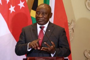 南非總統尋求說服俄羅斯和烏克蘭停止敵對行動