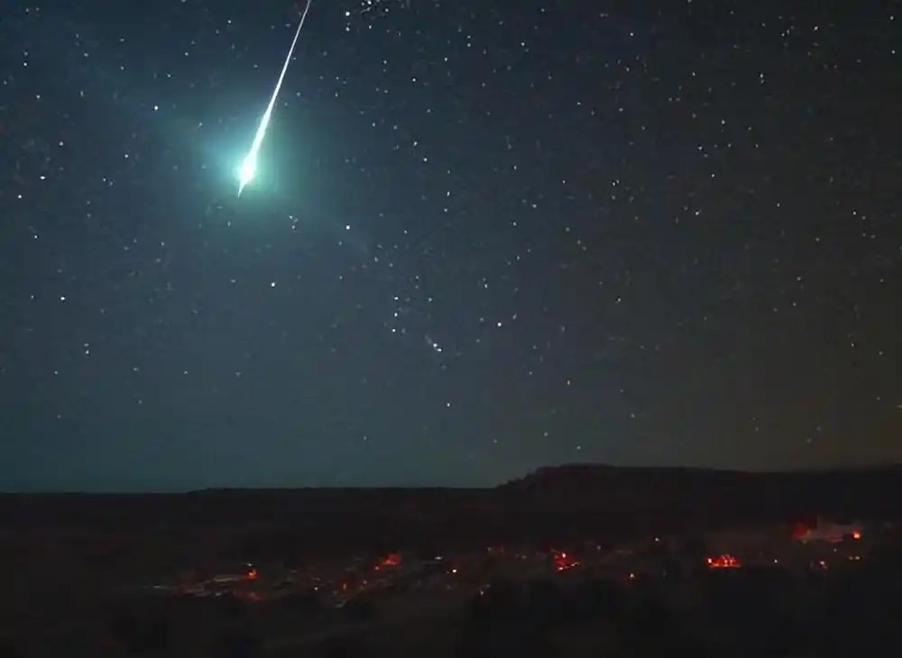江浙滬多地夜空驚現“火球”