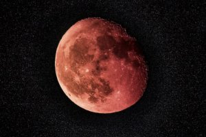 月全食：9月7日晚地球